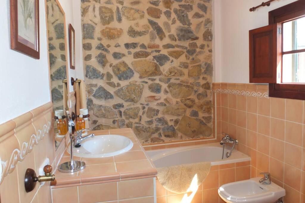 Villa Maria, Bonita Casa Con Jardin Y Piscina Privada En Andraitx Buitenkant foto